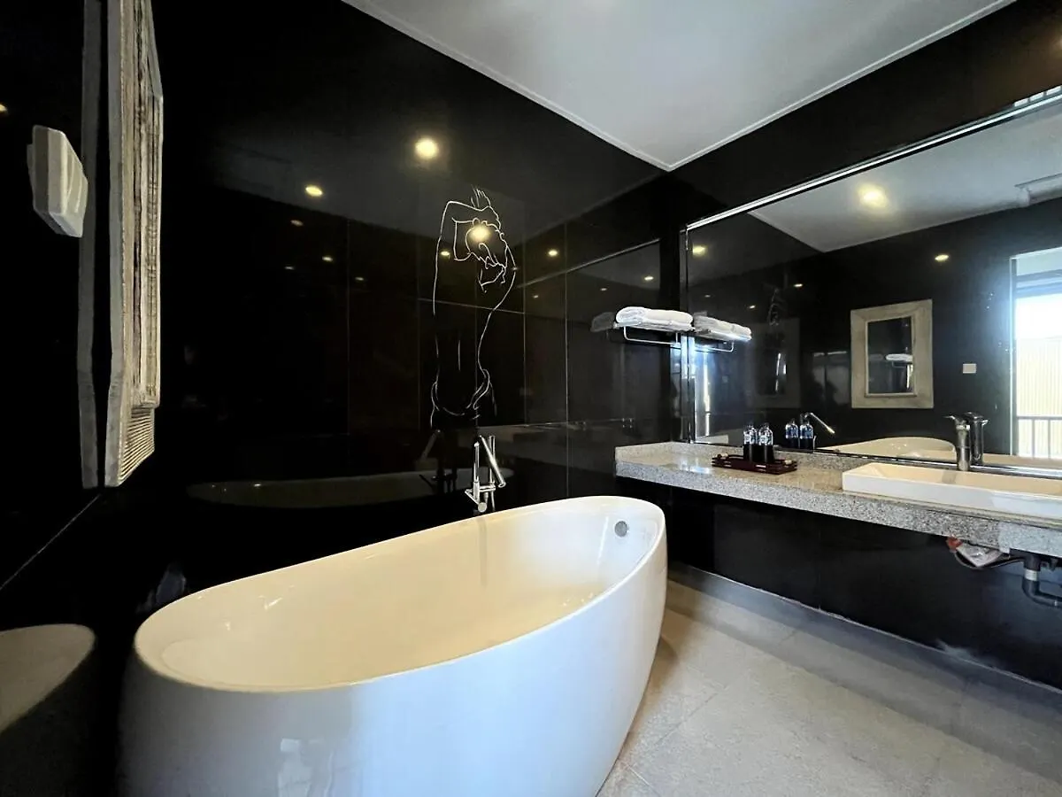 White Lotus Villa By Miel Property Seminyak   Seminyak (Bali)